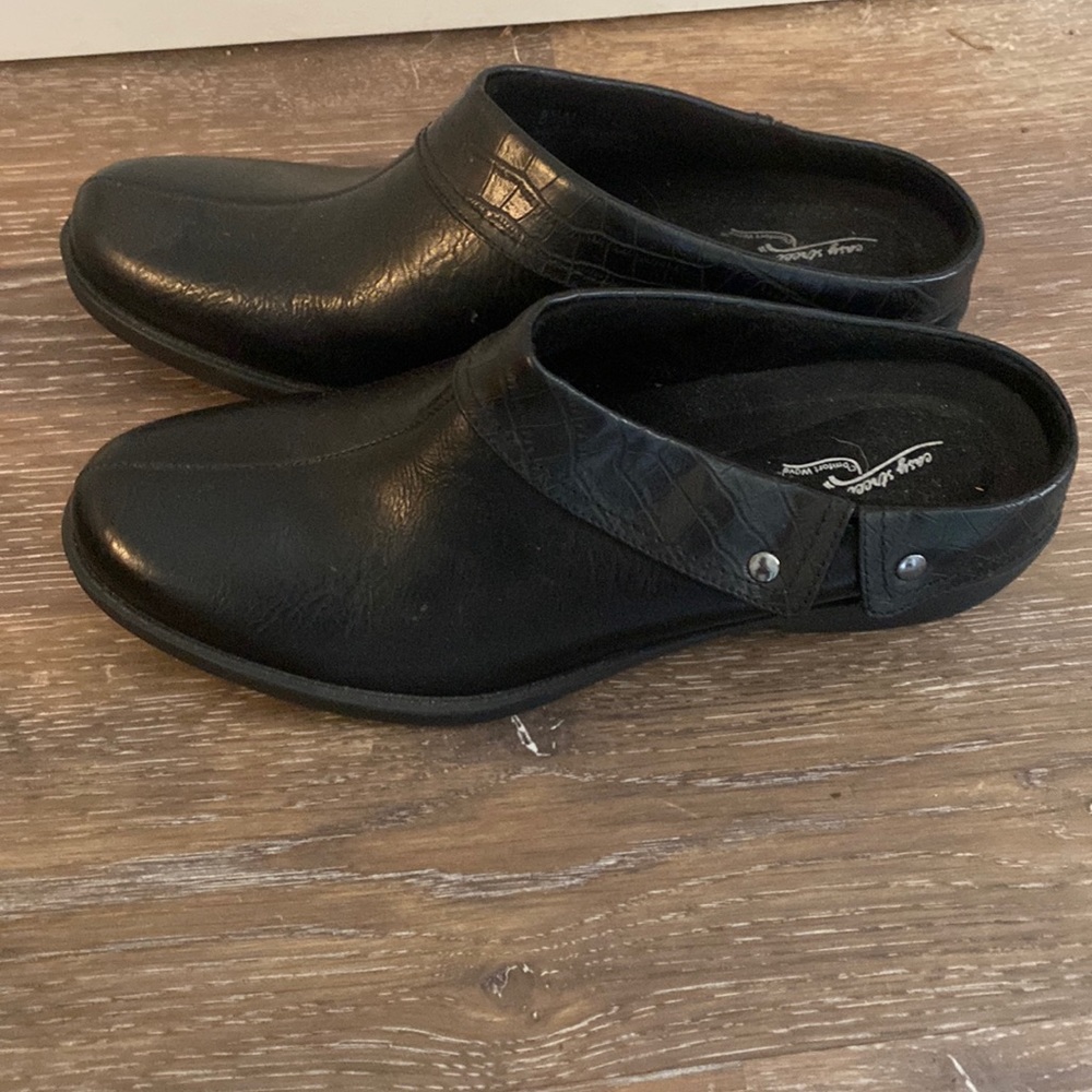 Black Mules size 8